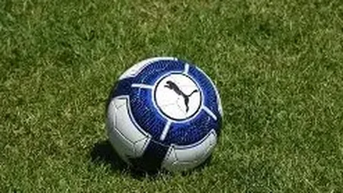 张娜拉40岁素颜亮相，五官绝美宛如少女